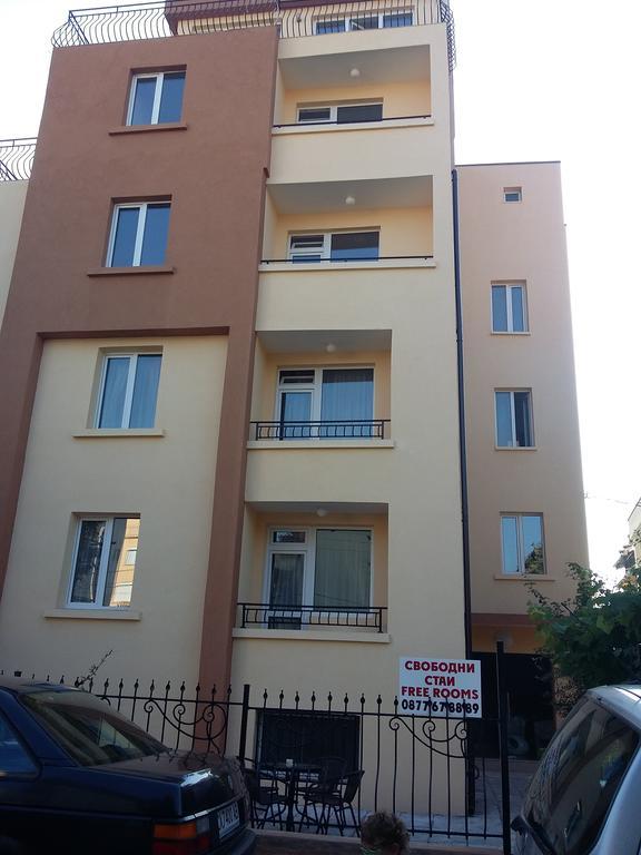 Guest House Adriya Primorsko Zewnętrze zdjęcie